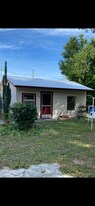 520 Magnolia Ave. Apt. B, Unit 510 magnolia apt E in Sebring, FL - Building Photo
