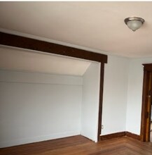 259 Cooke St, Unit 3 in Waterbury, CT - Building Photo - Building Photo