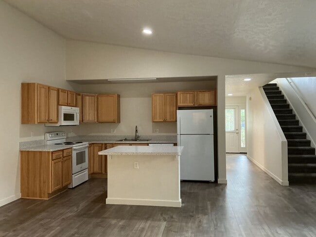 property at 16662 Shaw Pine Ct