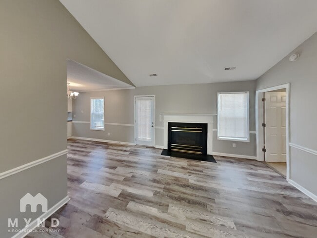 2443 Hawk Ridge Dr in Gastonia, NC - Building Photo - Building Photo