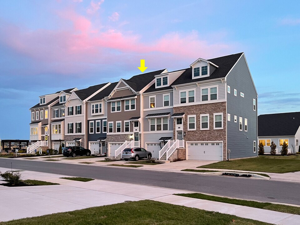 36015 Auburn Way in Millsboro, DE - Foto de edificio