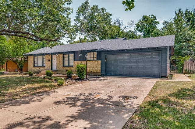 207 Varsity Cir in Arlington, TX - Building Photo - Building Photo