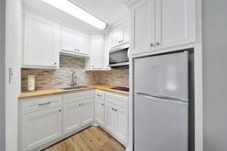 4072 TX-105 in Navasota, TX - Building Photo - Building Photo