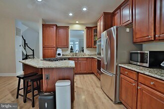 4219 Upper Park Dr in Fairfax, VA - Building Photo - Building Photo