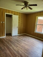 912 Alabama St in Sulphur Springs, TX - Building Photo - Building Photo