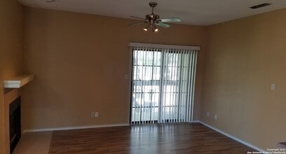 11839 Parliament Dr in San Antonio, TX - Building Photo - Building Photo