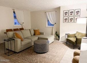 35 State St in Saratoga Springs, NY - Building Photo - Building Photo