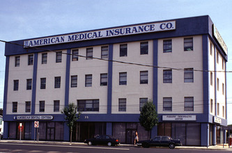 35 N Broadway in Hicksville, NY - Building Photo - Building Photo