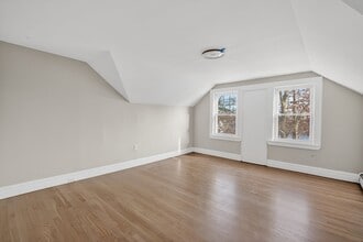 946 N Main St in Brockton, MA - Building Photo - Building Photo