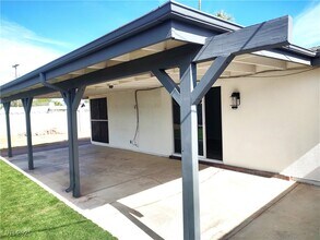 3221 Sombrero Cir in Las Vegas, NV - Building Photo - Building Photo