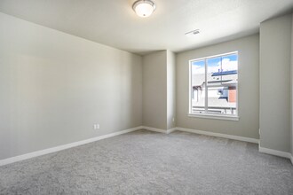 832 Schlagel St in Fort Collins, CO - Building Photo - Building Photo