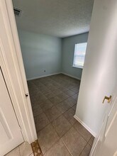 2196 Luana Dr E in Jacksonville, FL - Building Photo - Building Photo