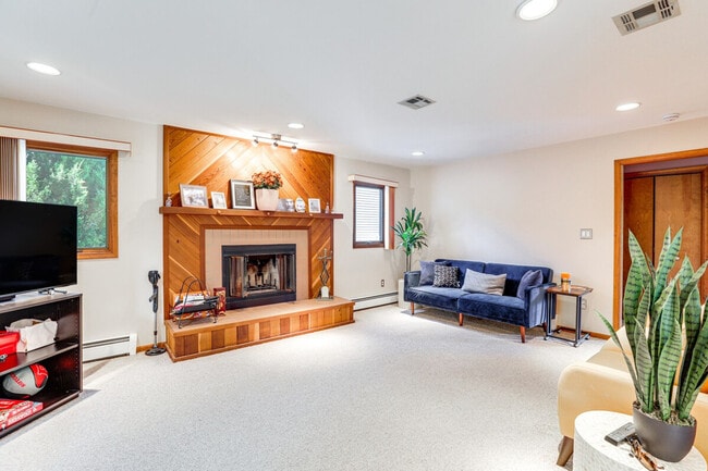 31 Diane Dr in Brick, NJ - Building Photo - Building Photo