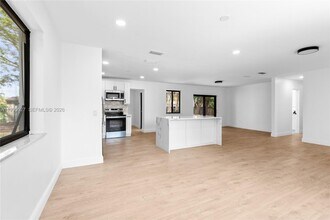 14171 SW 37th Ct in Davie, FL - Foto de edificio - Building Photo