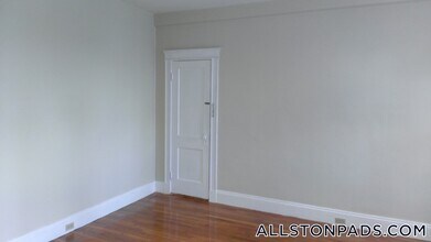 1197 Commonwealth Ave in Boston, MA - Building Photo - Building Photo
