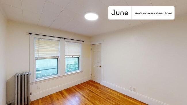 Room in Shared 3 bed/1 bath home in Boston, MA - Building Photo - Building Photo