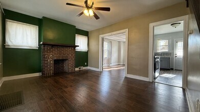 136 Arkansas Ave in Homestead, PA - Building Photo - Building Photo