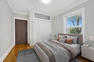 4744 W Roscoe St in Chicago, IL - Building Photo - Building Photo