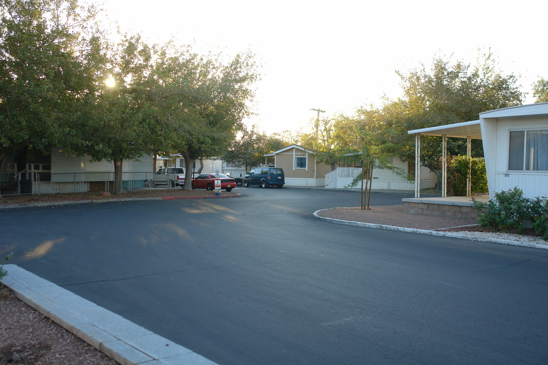 La Villa Mobile Home Park in Las Vegas, NV - Building Photo