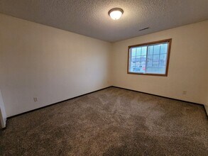 3080 9th St in Marion, IA - Building Photo - Building Photo