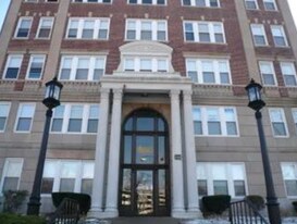 1851 Commonwealth Ave, Unit 1 in Boston, MA - Building Photo
