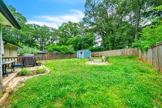 2609 Glenvalley Dr in Decatur, GA - Building Photo - Building Photo