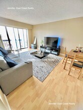 15 North Beacon St, Unit 703 in Boston, MA - Building Photo - Building Photo