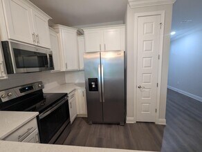 7151 Majestic Blvd in Navarre, FL - Building Photo - Building Photo