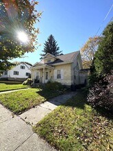 26 Dallas St in Worcester, MA - Building Photo - Building Photo