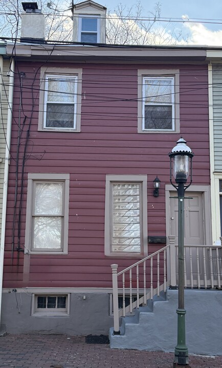 219 Clay St in Trenton, NJ - Building Photo