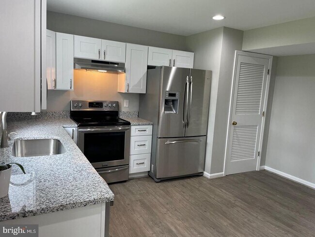 108 Hunter Run Rd in Winchester, VA - Building Photo - Building Photo