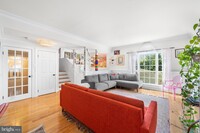 6735 Cinnamon Dr in Philadelphia, PA - Building Photo - Building Photo