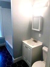 392 Carrington Ave in Woonsocket, RI - Building Photo - Building Photo