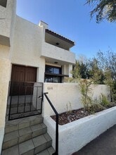6818 Caminito del Greco in San Diego, CA - Foto de edificio - Building Photo