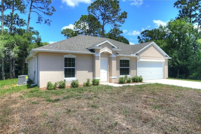 8266 104th Ave in Vero Beach, FL - Building Photo - Building Photo