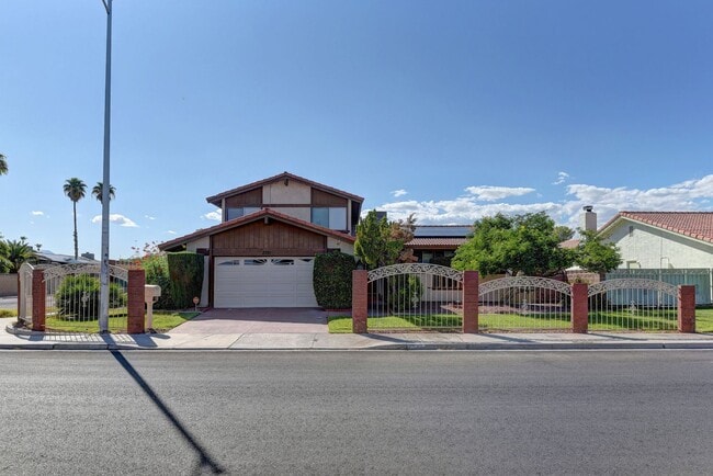 3751 El Camino Rd