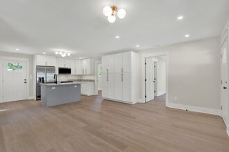 106 Montclair Blvd in Savannah, GA - Building Photo - Building Photo