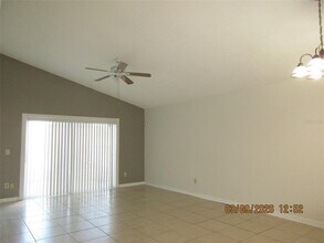 200 Gemwood Ct in Kissimmee, FL - Building Photo - Building Photo