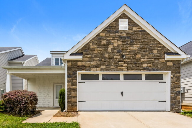 property at 23 Celtic Ct