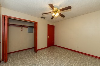 3801 Juarez Ave in Laredo, TX - Building Photo - Building Photo