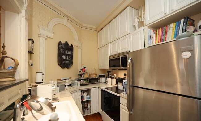 308 Commonwealth Ave in Boston, MA - Building Photo - Building Photo