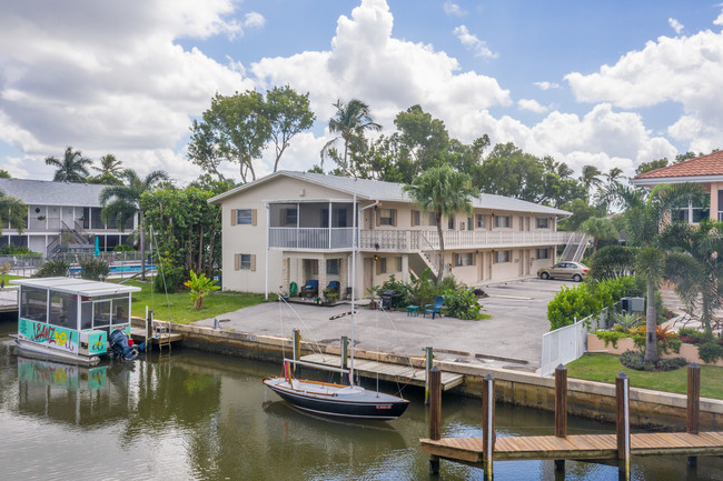 1605 Chesapeake Ave in Naples, FL - Building Photo - Building Photo