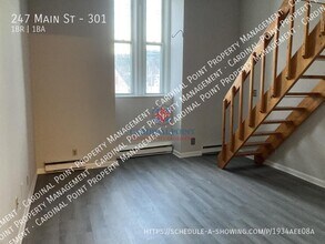 247 Main St in South Berwick, ME - Building Photo - Building Photo