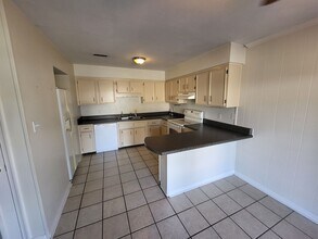 4409-4411 Ocean View Ave in Virginia Beach, VA - Building Photo - Building Photo