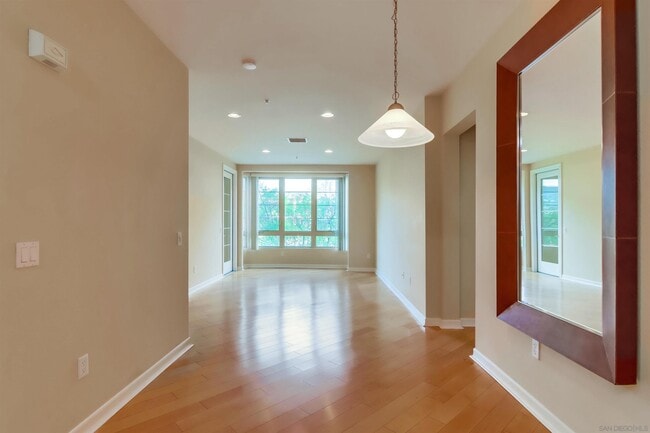 1465 C St in San Diego, CA - Building Photo - Building Photo
