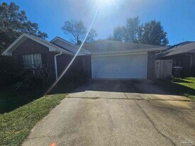 1173 Wetherby Rd in Pensacola, FL - Building Photo