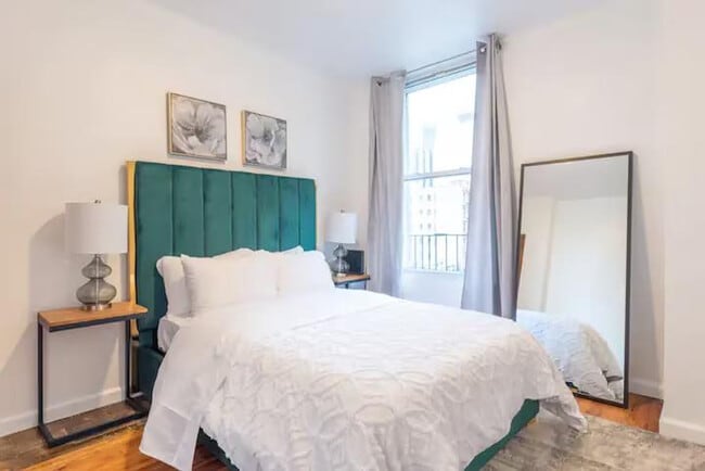 451 9th Ave in New York, NY - Building Photo - Building Photo