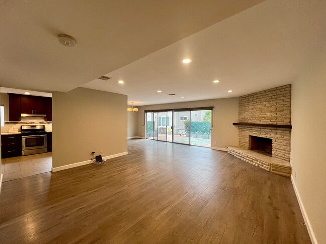 5811 Agnes Ave in Los Angeles, CA - Building Photo - Building Photo