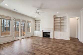 2362 Corinne Oak Ct in Memphis, TN - Building Photo - Building Photo