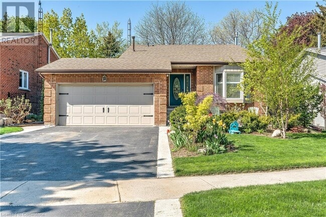 property at 11 Melissa Crescent